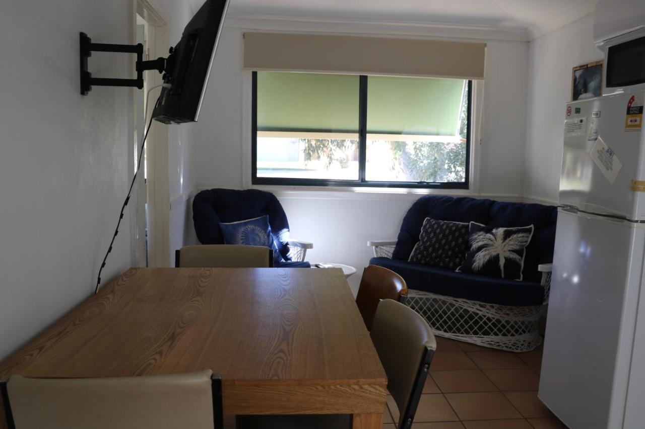 Lazy Lobster Holiday Units & Chalets Port Denison 外观 照片