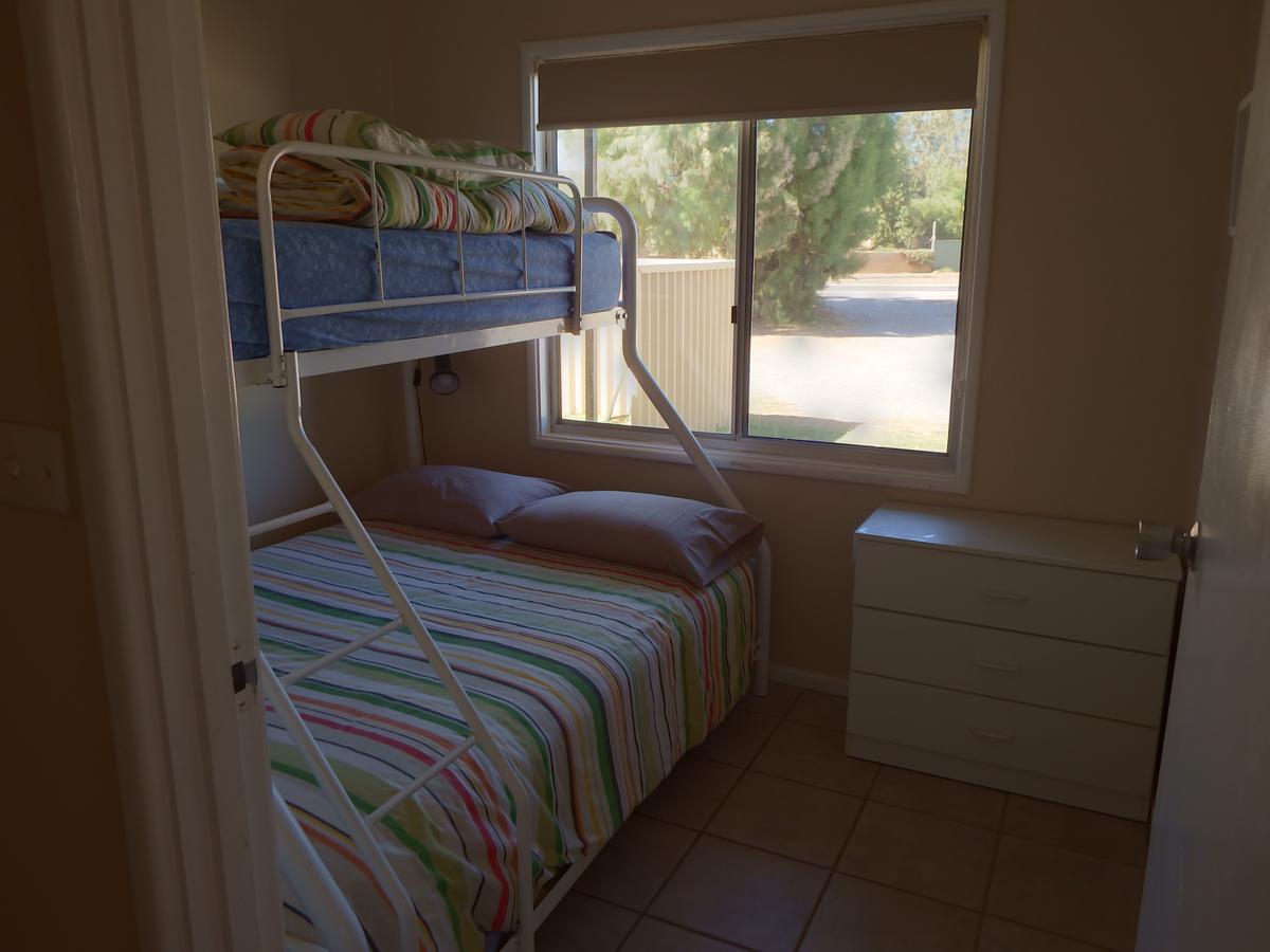 Lazy Lobster Holiday Units & Chalets Port Denison 外观 照片