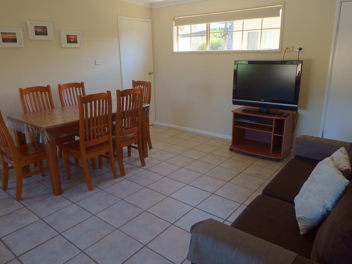 Lazy Lobster Holiday Units & Chalets Port Denison 外观 照片