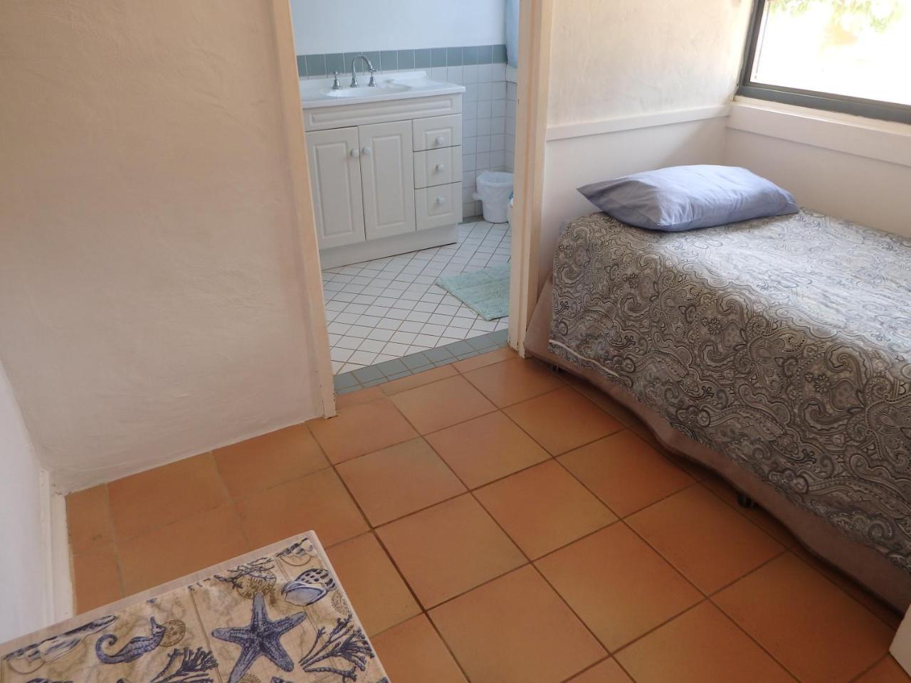 Lazy Lobster Holiday Units & Chalets Port Denison 外观 照片