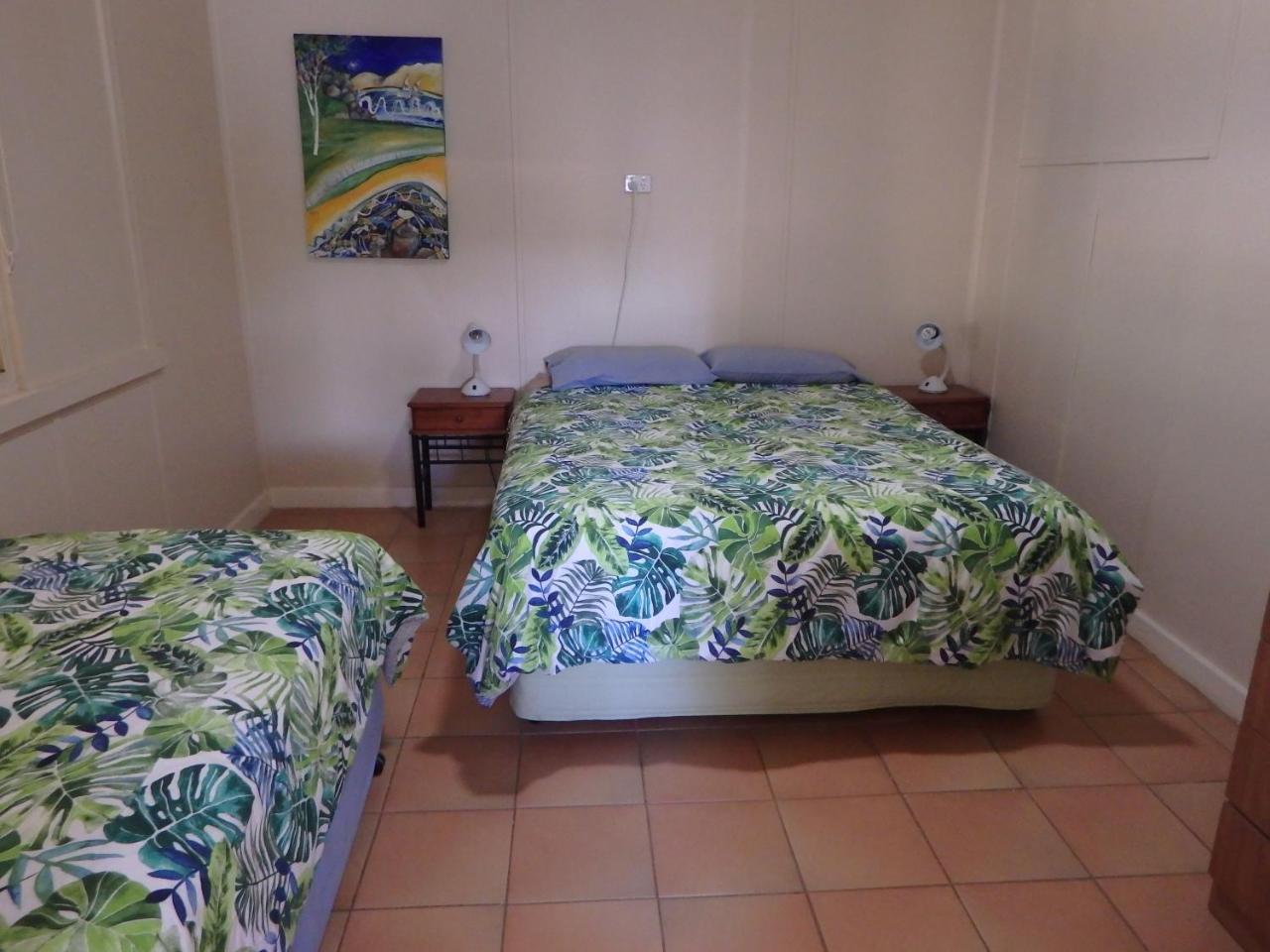 Lazy Lobster Holiday Units & Chalets Port Denison 外观 照片