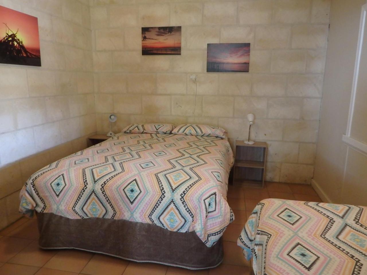 Lazy Lobster Holiday Units & Chalets Port Denison 外观 照片